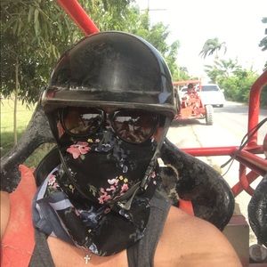 Meet your Posher, Leah